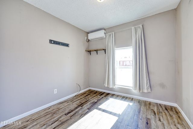 14865 HOLDEN Road, El Paso, TX 79928