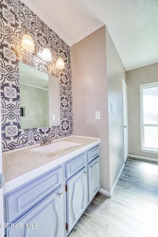 14865 HOLDEN Road, El Paso, TX 79928