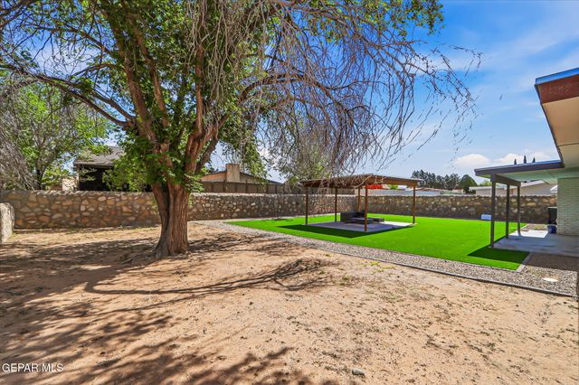 14865 HOLDEN Road, El Paso, TX 79928