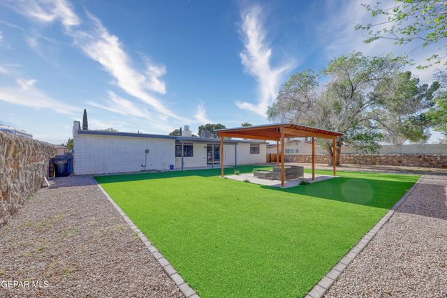 14865 HOLDEN Road, El Paso, TX 79928