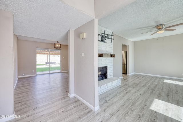 14865 HOLDEN Road, El Paso, TX 79928