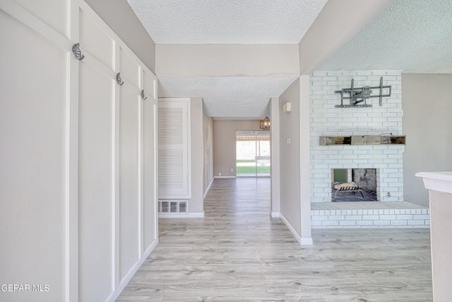 14865 HOLDEN Road, El Paso, TX 79928