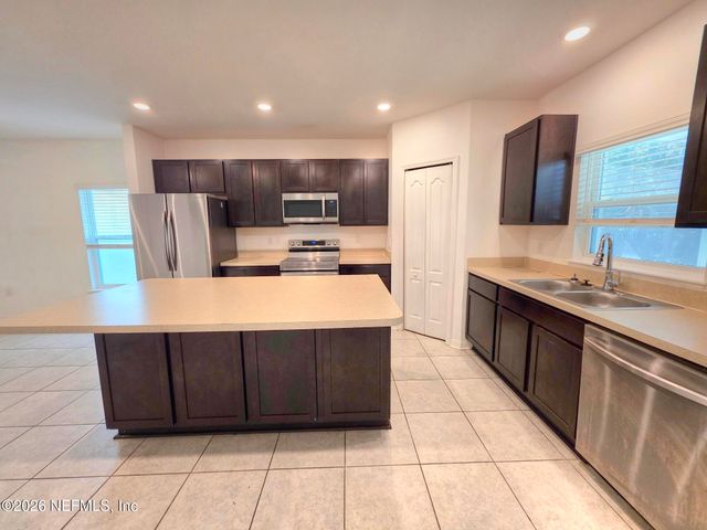 734 BENT BAUM Road, Jacksonville, FL 32205