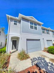 734 BENT BAUM Road, Jacksonville, FL 32205