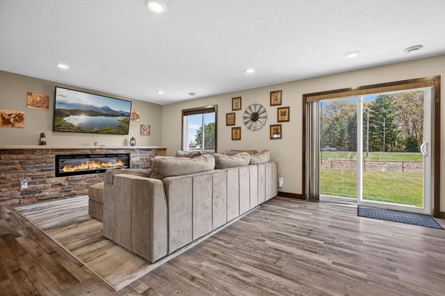 25695 Euclid Avenue, Wyoming, MN 55092