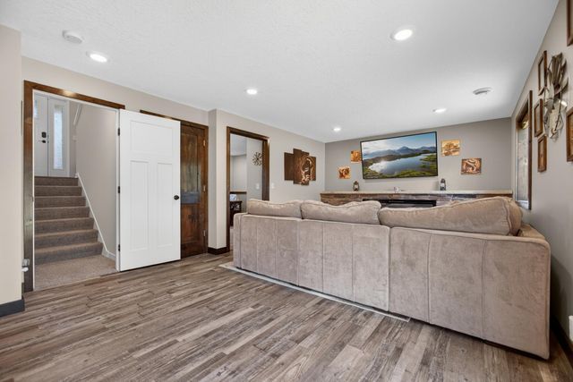 25695 Euclid Avenue, Wyoming, MN 55092