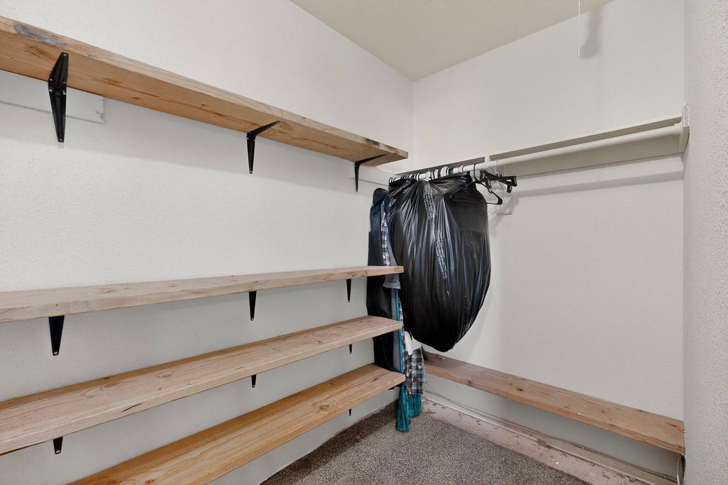 Image 29 of property listing at 6500 Martin Court NE, Albuquerque, NM 87109