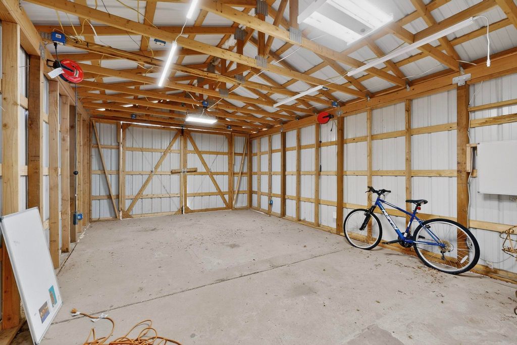 Image 31 of property listing at 6500 Martin Court NE, Albuquerque, NM 87109