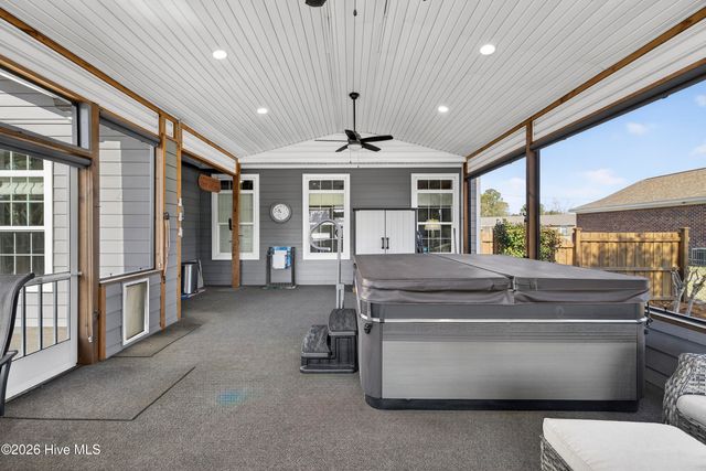 613 Long Leaf Acres Drive, Wilmington, NC 28405