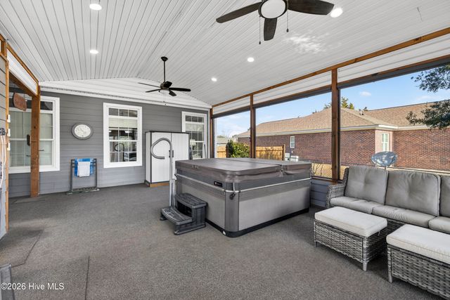 613 Long Leaf Acres Drive, Wilmington, NC 28405