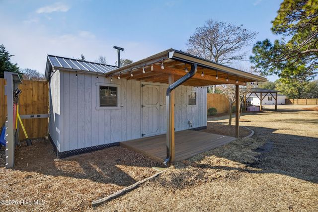 613 Long Leaf Acres Drive, Wilmington, NC 28405