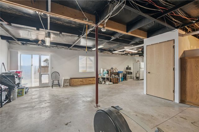 422 S Jackson Street, Lisbon, IA 52253