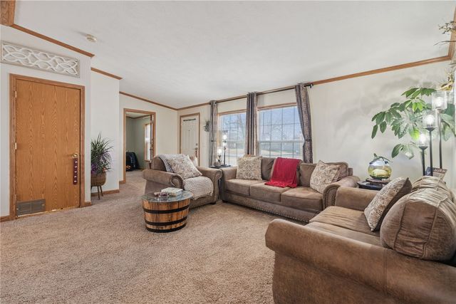 422 S Jackson Street, Lisbon, IA 52253