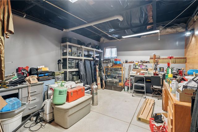 422 S Jackson Street, Lisbon, IA 52253