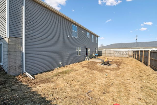 422 S Jackson Street, Lisbon, IA 52253