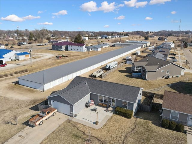 422 S Jackson Street, Lisbon, IA 52253