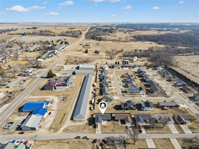 422 S Jackson Street, Lisbon, IA 52253