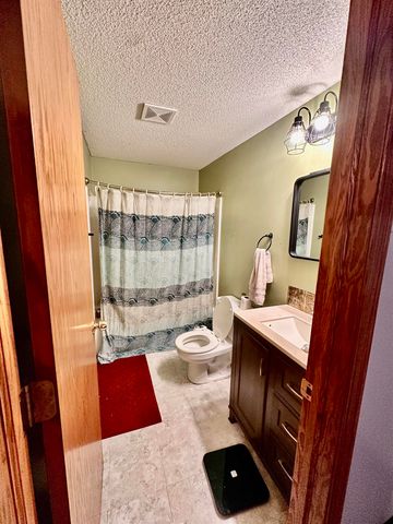 10008 W 20th St N, Wichita, KS 67212