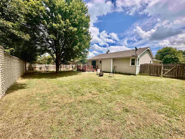 10008 W 20th St N, Wichita, KS 67212