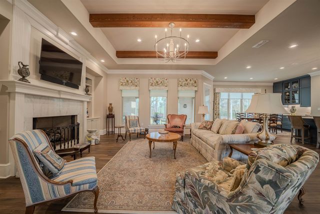 110 Bella Terra, Longview, TX 75605