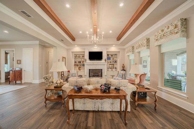 110 Bella Terra, Longview, TX 75605