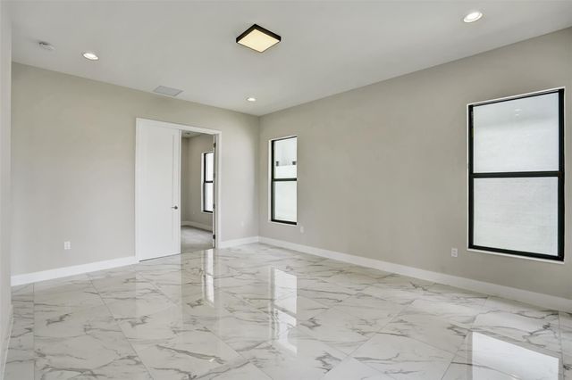 8553 Shoreacres St, Boca Raton, FL 33434