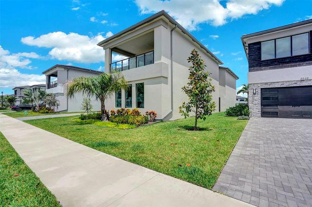 8553 Shoreacres St, Boca Raton, FL 33434