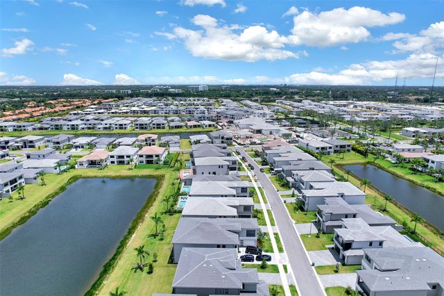 8553 Shoreacres St, Boca Raton, FL 33434