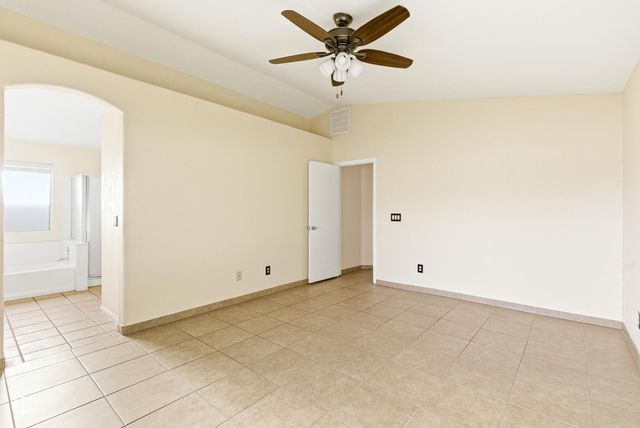 8431 W Wethersfield Road, Peoria, AZ 85381