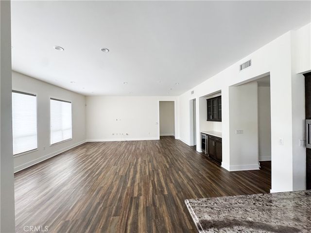 12705 W Bluff Creek Drive 2, Playa Vista, CA 90094