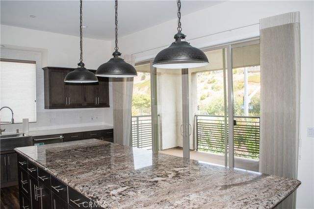 12705 W Bluff Creek Drive 2, Playa Vista, CA 90094