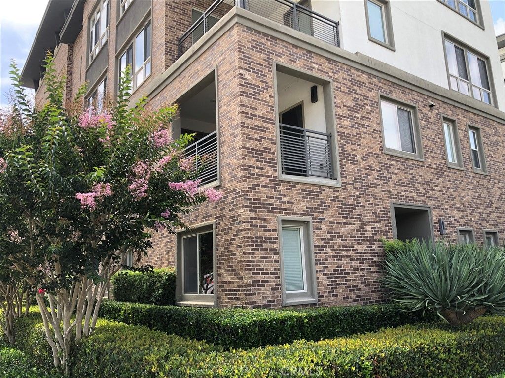 12705 W Bluff Creek Drive 2, Playa Vista, CA 90094