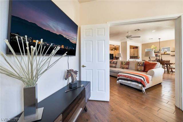 2893 Foxtail Creek Avenue, Henderson, NV 89052