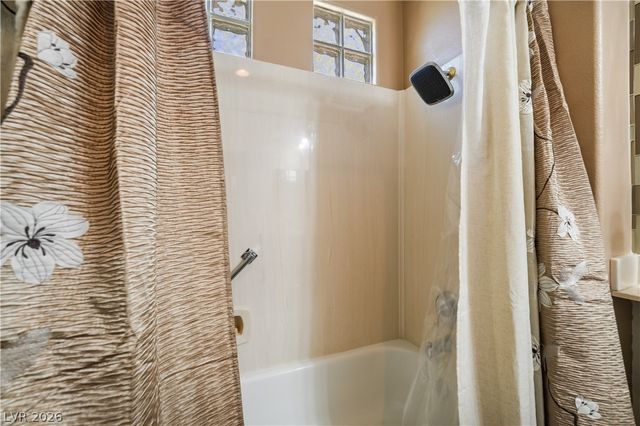 2893 Foxtail Creek Avenue, Henderson, NV 89052