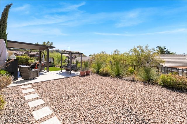 2893 Foxtail Creek Avenue, Henderson, NV 89052