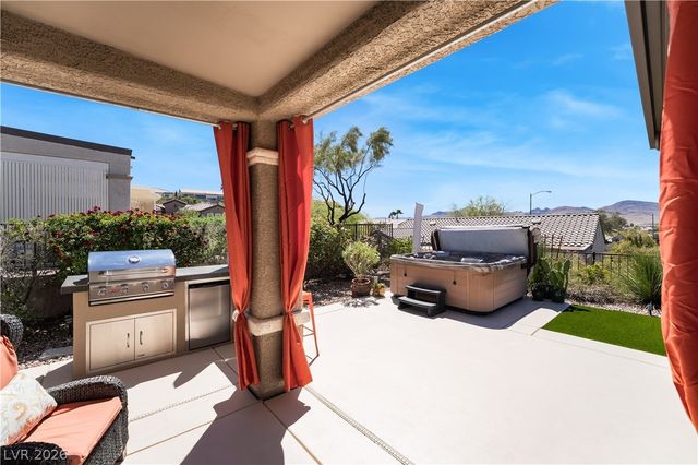 2893 Foxtail Creek Avenue, Henderson, NV 89052