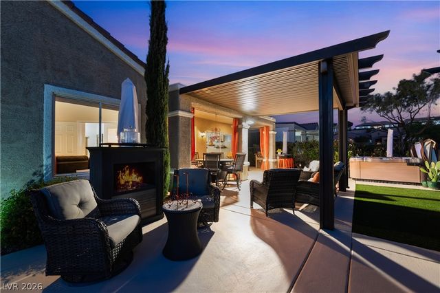 2893 Foxtail Creek Avenue, Henderson, NV 89052