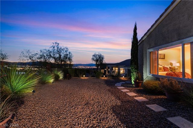 2893 Foxtail Creek Avenue, Henderson, NV 89052