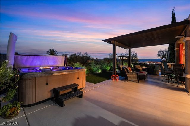 2893 Foxtail Creek Avenue, Henderson, NV 89052