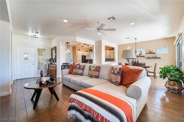 2893 Foxtail Creek Avenue, Henderson, NV 89052