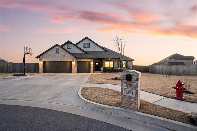 1361 Pineridge Circle, Piedmont, OK 73078
