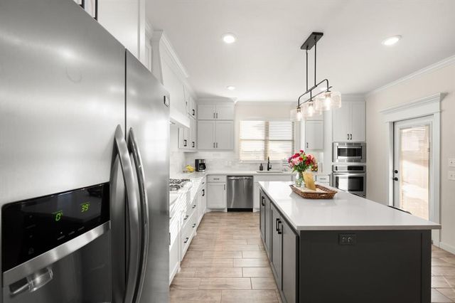 1361 Pineridge Circle, Piedmont, OK 73078