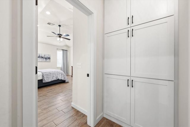 1361 Pineridge Circle, Piedmont, OK 73078