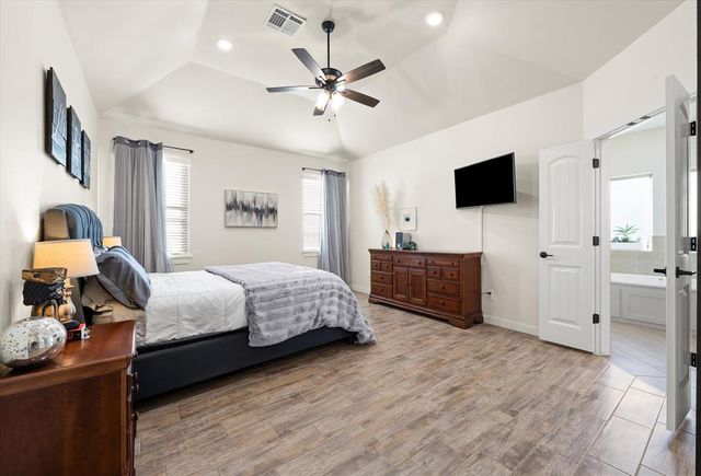 1361 Pineridge Circle, Piedmont, OK 73078