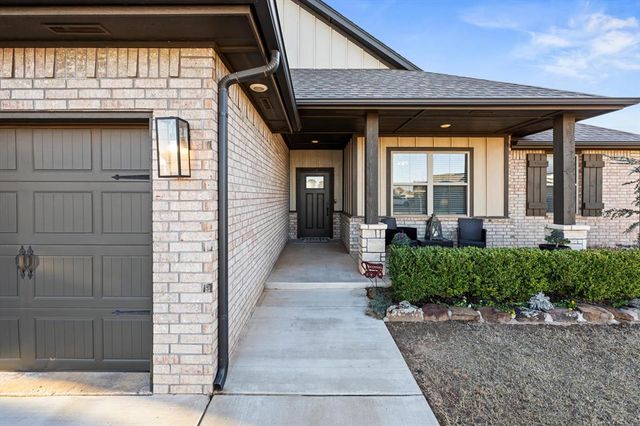 1361 Pineridge Circle, Piedmont, OK 73078