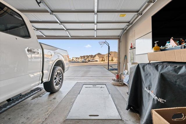 1361 Pineridge Circle, Piedmont, OK 73078