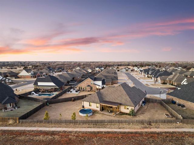 1361 Pineridge Circle, Piedmont, OK 73078