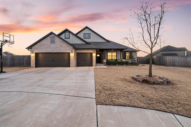 1361 Pineridge Circle, Piedmont, OK 73078
