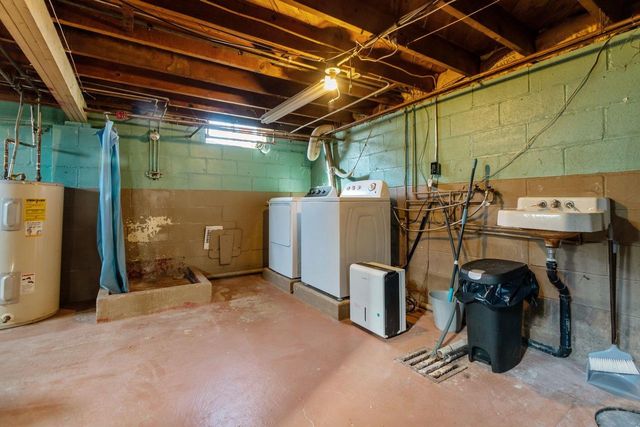 648 ROOSEVELT STREET, Neenah, WI 54956