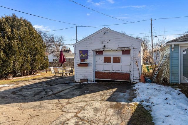 648 ROOSEVELT STREET, Neenah, WI 54956